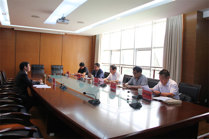 市委第三巡察组向学校党委反馈巡察情况