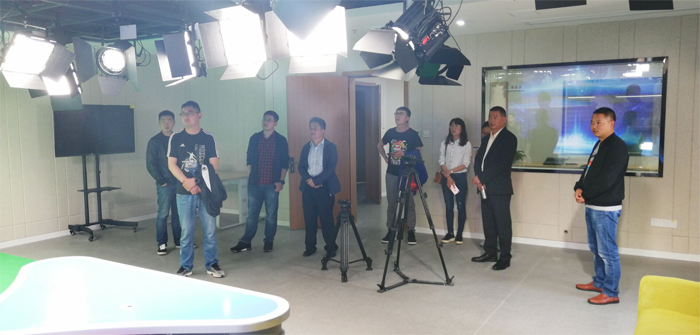 学校考察团赴江西省医药学校参观考察