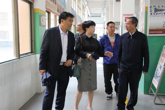 曲靖市财政局领导到我校指导工作