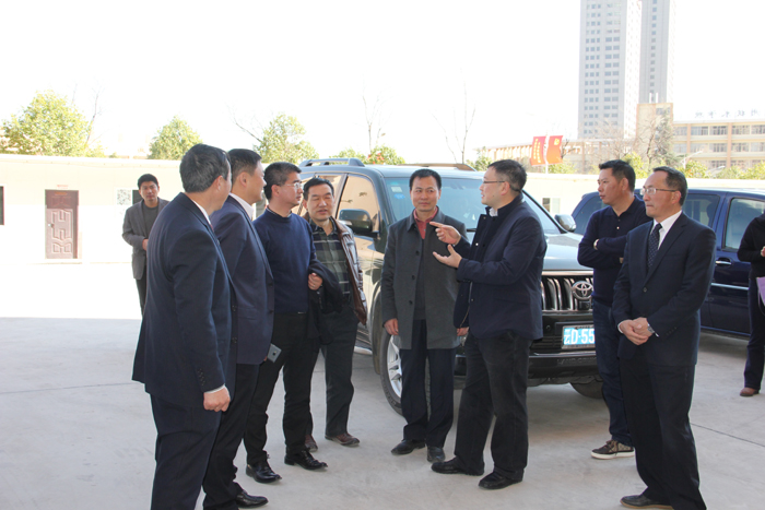 云南省建设投资控股集团考察团到我校考察指导