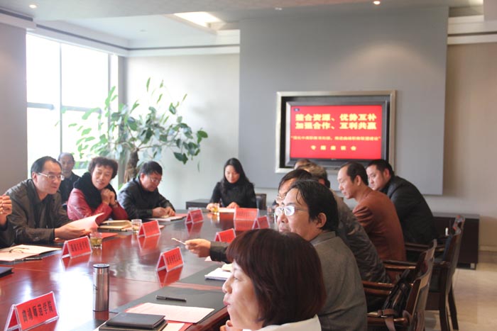 我校校长参加曲靖职教联盟建设专题座谈会