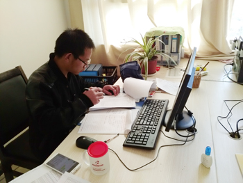 数据管理中心及时做好新生信息采集工作