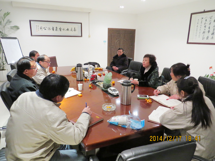 学校领导看望顶岗实习学生