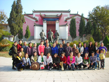 学校工会组织女职工参观三元宫革命历史纪念馆