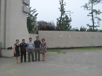 数字化校园项目组到企业、学校进行调研