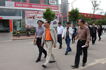 市政协主席赵建华一行到我校调研