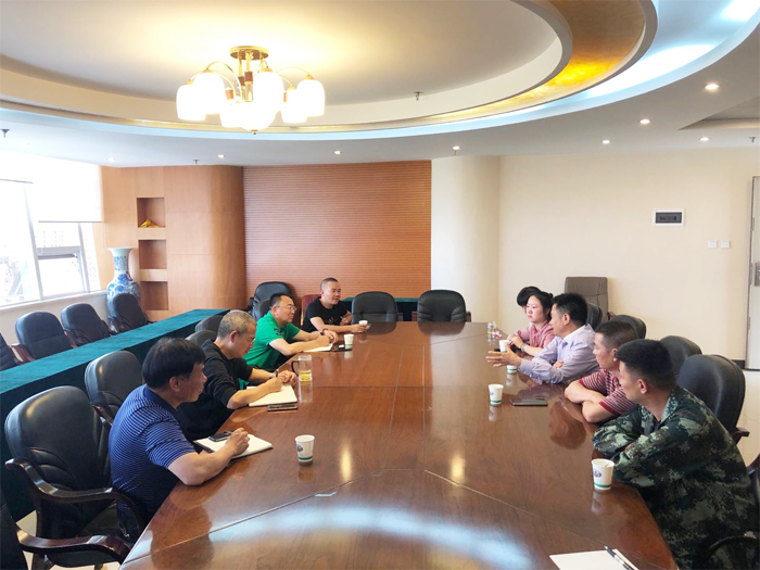 学校到曲靖农业学校参观交流学生管理工作