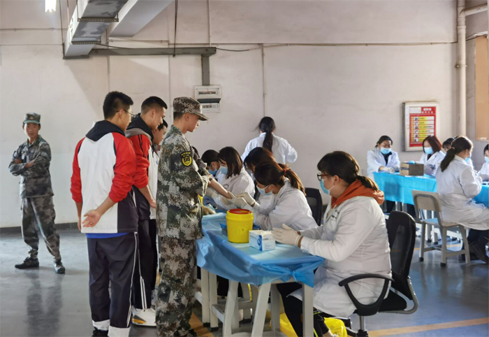 学校开展2021秋季学生健康体检活动