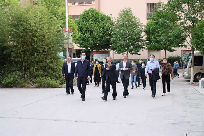 省政协到学校视察办学情况