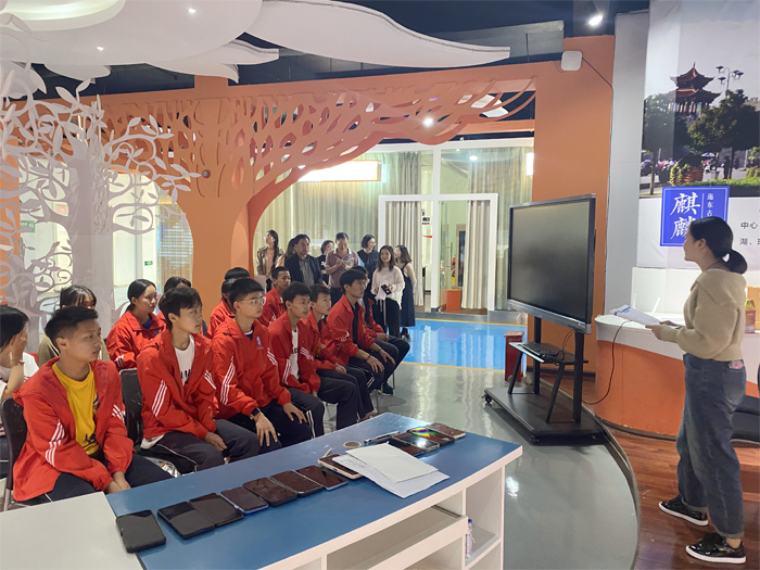 学校开展电子商务专业实训实践教学及技能大赛检查工作