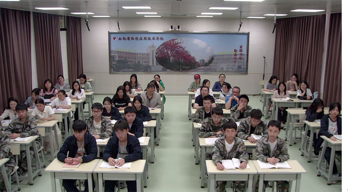 学校组织开展&ldquo;共圆中国梦&rdquo;思想政治示范课