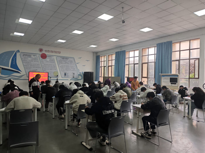 学校顺利完成中级汽车机械维修工 职业技能等级认定工作