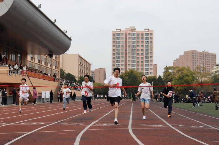 青春无畏，奋斗最美 &mdash;&mdash;学校第三十八届冬季运动会圆满闭幕