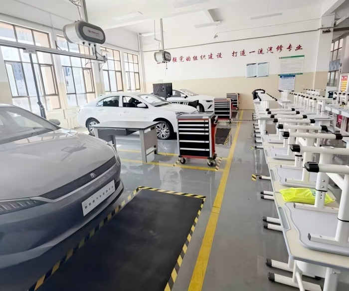 学校全面推进实训室&ldquo;8S&rdquo;管理