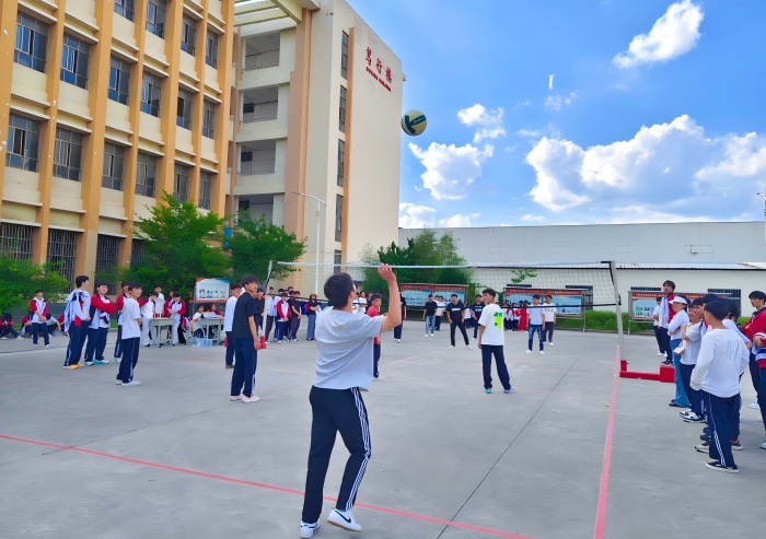 学校第五届&ldquo;五四&rdquo;杯排球赛圆满落幕